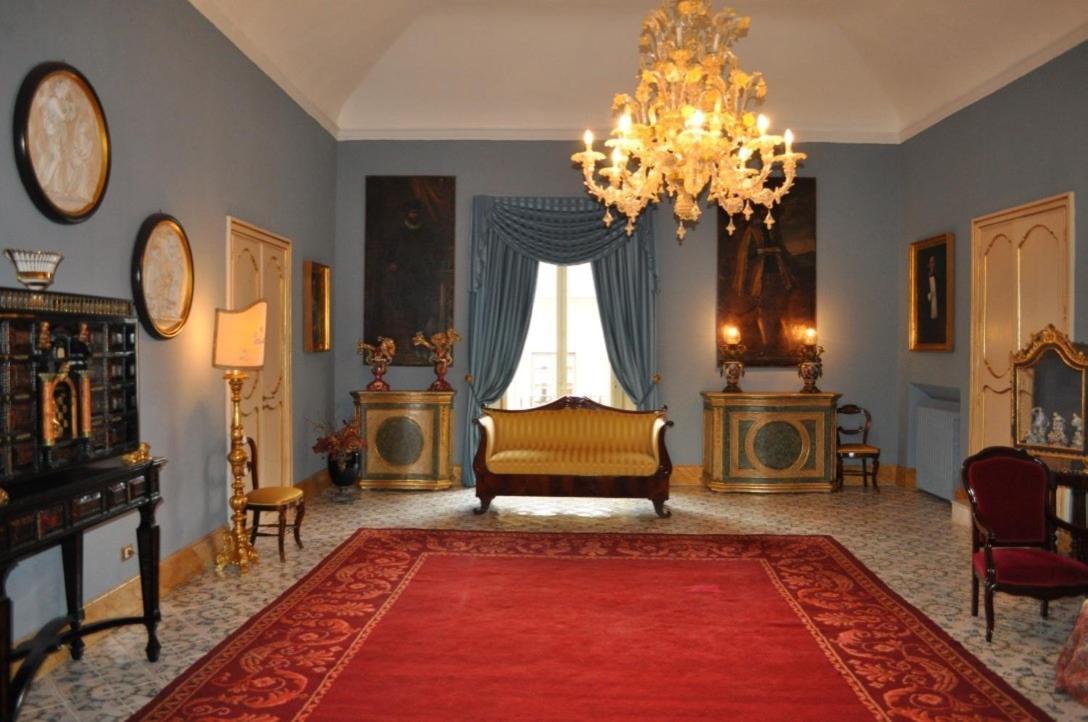 Donna Guia Suite Palermo Exterior foto