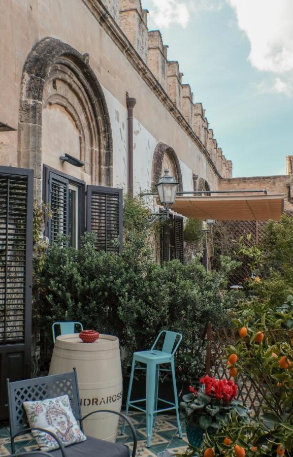 Donna Guia Suite Palermo Exterior foto